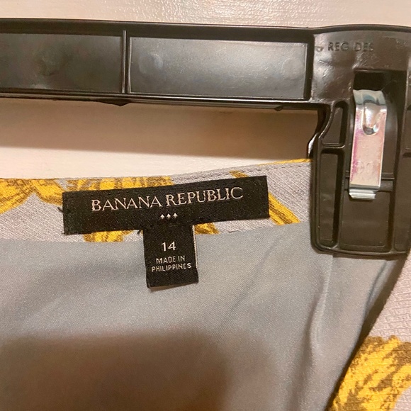 Fun, Festive Short Skirt - Picture 2 of 2